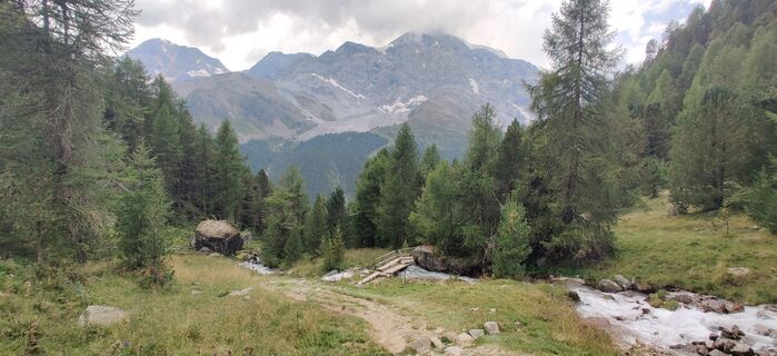 Zdjęcie z Daniele Spezia wzdłuż trasy