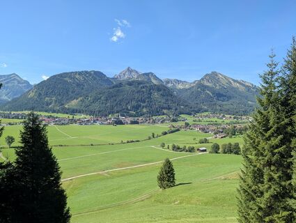 Fotografija s spletne strani Arne Schlieder na poti
