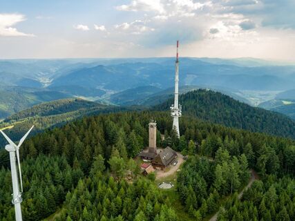 Brandenkopf Wanderheim mit Aussichtsturm