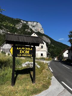 Fotografia z Jürgen Schöggl na trase