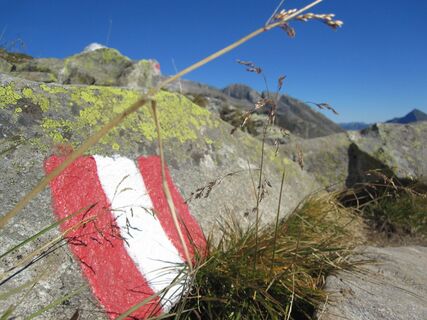 Große Rundwanderung über den Gipfel der Karspitze