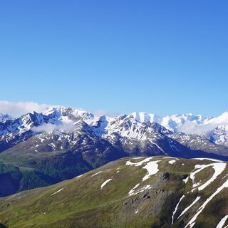 Ausblick von der Chamanna d'Es-cha