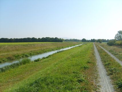 Am Rußbach (Marchfeldkanalweg)