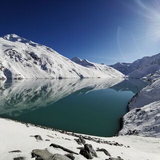 Mattmark-Stausee im Winter