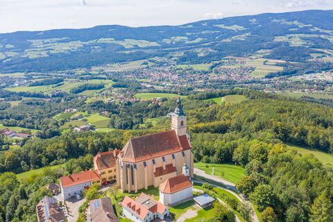 Wallfahrtskirche Pöllauberg Vogelperspektive_NUP Pöllauer Tal_Oststeiermark