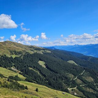 Panorama am Piesendorfer Hochsonnberg mit Blick auf den Maurerkogel