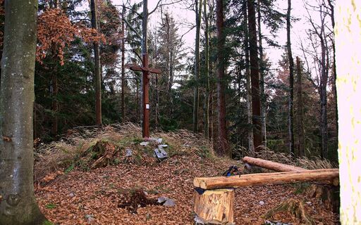 Das Gipfelkreuz Mühlstein