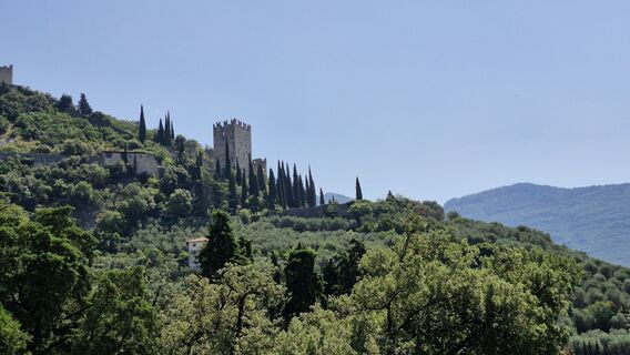 Foto von George Tangara entlang der Tour