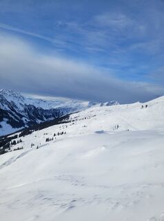 Fotografija s spletne strani Flóra Kohlmann na poti