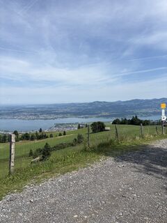 Zdjęcie z Andrea Anliker wzdłuż trasy