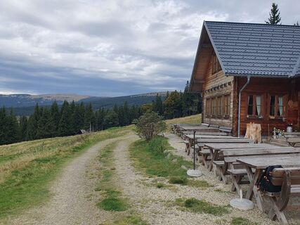 Glatzl Trahütten Alm, Gemeinde St. Lorenzen am Wechsel in der Oststeiermark