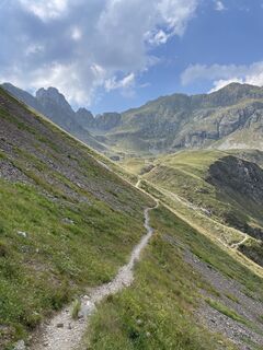 Fotografia z Alberto Ghiretti na trase