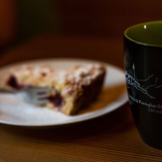 Kaffee und Kuchen in der Camona da Punteglias