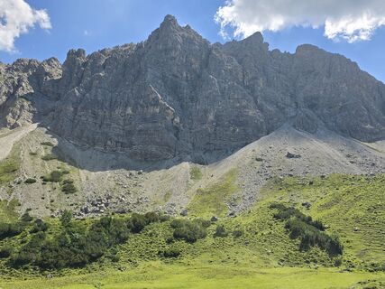 Fotografija s spletne strani Simon Kuhnle na poti