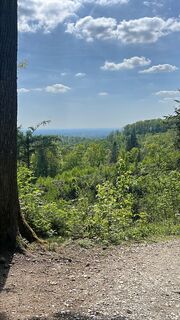 Photo de Denise Weinmann le long du parcours