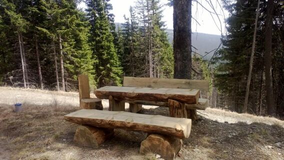 Rastplatz am Wanderweg zum Hochwechsel_Mönichwald_Oststeiermark