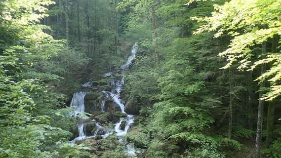 Kaskadenwasserfall