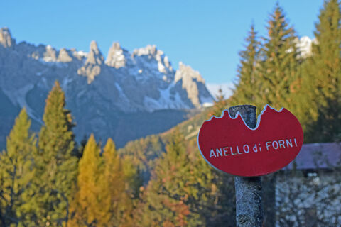 Wegzeichen Anello di Forni