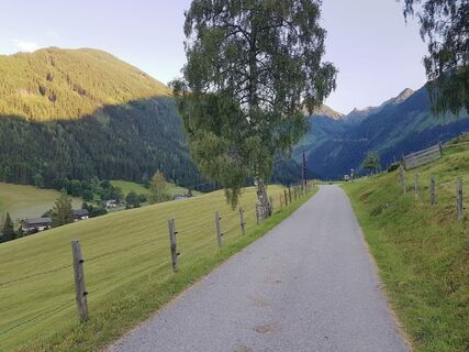 Auf dem historischen Weg der Bergknappen ins Obertal