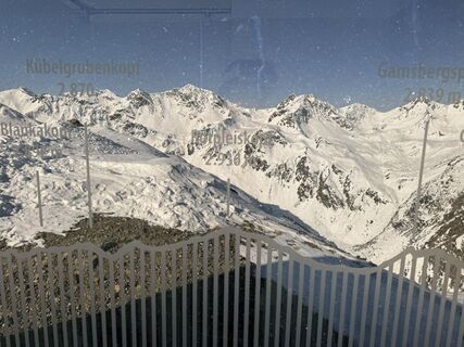 Photo de Isabelle Melis le long du parcours