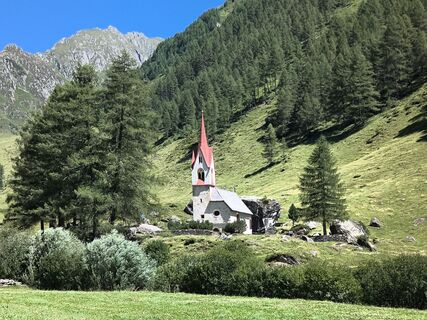 Fotografija s spletne strani Gabriele Cucchi na poti