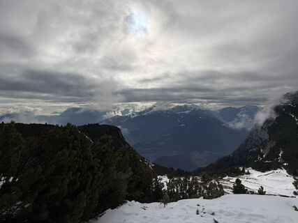 Photo de Karel Adam le long du parcours