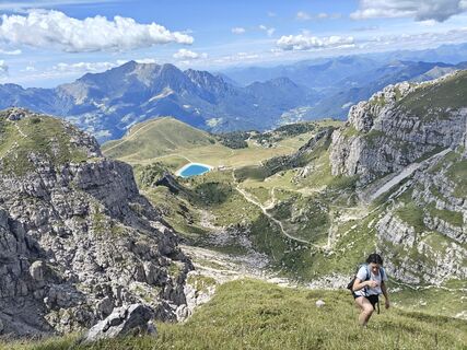 Zdjęcie z Emanuele Lencioni wzdłuż trasy