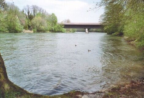 Gedeckte Holzbrücke über die Aare in Murgenthal
