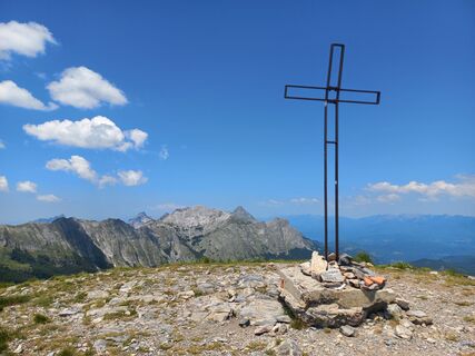 Monte Sumbra Gipfelkreuz