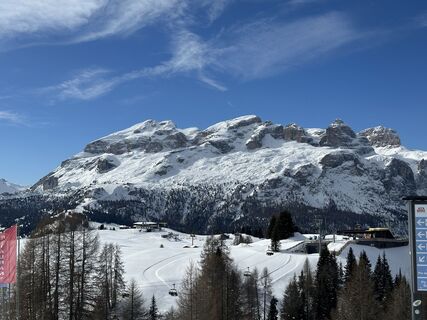 Fotografija s spletne strani Xu Jiang na poti