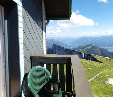 Zimmer mit Panorama-Seeblick