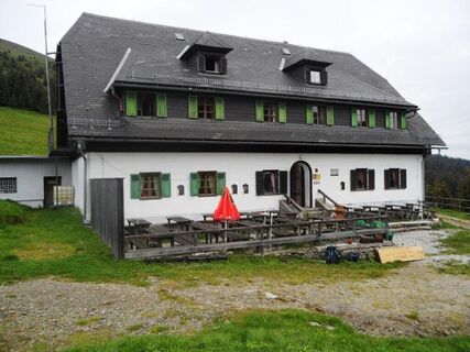 Außenansicht Gleinalpen Schutzhaus