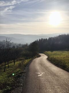 Fotografija s spletne strani Péter Szabó na poti