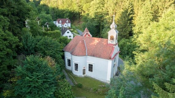 Herz-Jesu-Kirche am Pöllauer Kalvarienberg in der Oststeiermark