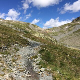 Weg vom Scalettapass ins Val Susauna