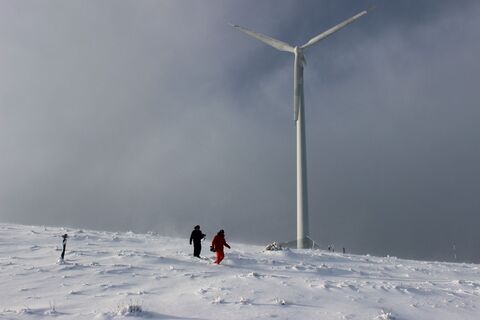 Windrad Winter_Naturpark Almenland_Oststeiermark