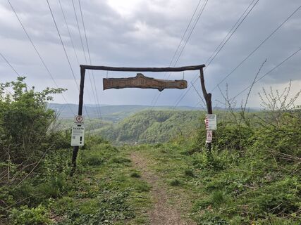 Fotografija s spletne strani der Canci na poti