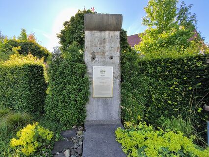 Berliner Mauerstück in Riege 