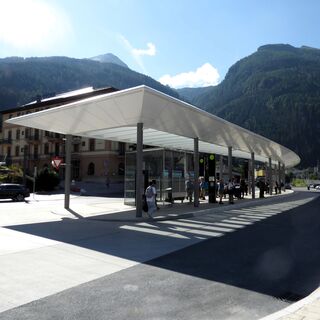 Der neue, sehr übersichtliche Busterminal in Bad Gastein.