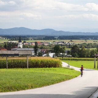 Von Preddvor nach Mače