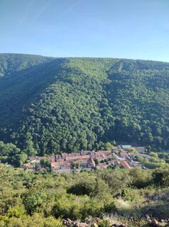 Fotografija s spletne strani Ludel Bury na poti