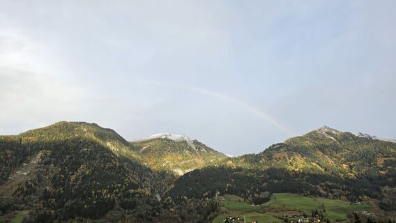 Fotografija s spletne strani EP87 na poti