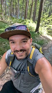 Fotografia z Klaus Lehner na trase