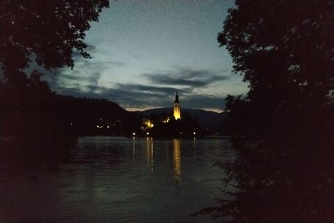Fotografija s spletne strani G.A. na poti