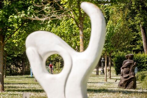 durch die Freiluftgalerie
