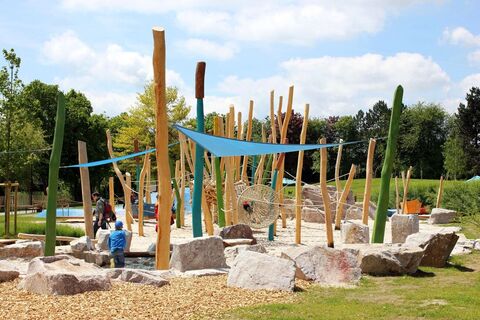 Abenteuerspielplatz beim Bootshaus