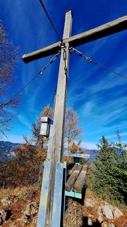 Fotografija s spletne strani Regina Fleischmann na poti