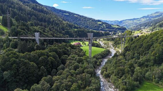 Foto von Bike Rider entlang der Tour