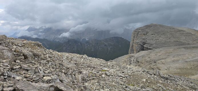 Fotografija s spletne strani Istvan Szabo 2 na poti