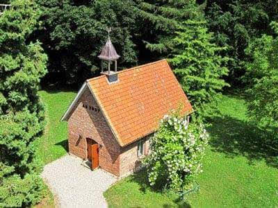 Kapelle auf dem Gut Satjewitz